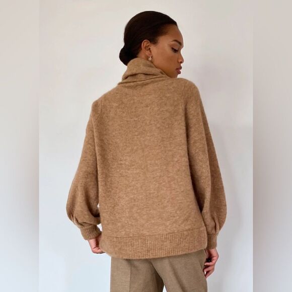 NWOT Aritzia The Group by Babaton Adichie Alpaca Wool Blend Turtleneck Sweater - Picture 2 of 3